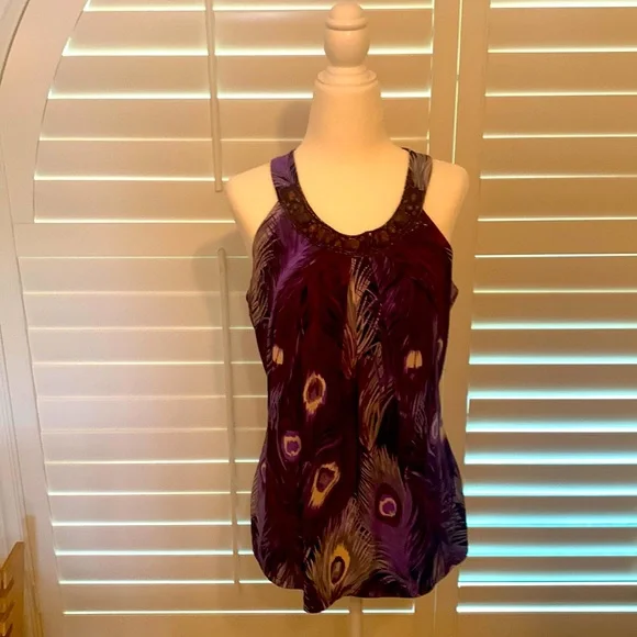 Top - Picture 1 of 2